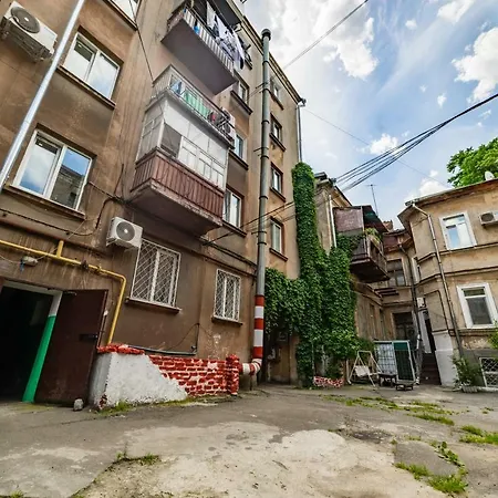 Evreyskaya Street 6 * Odesa